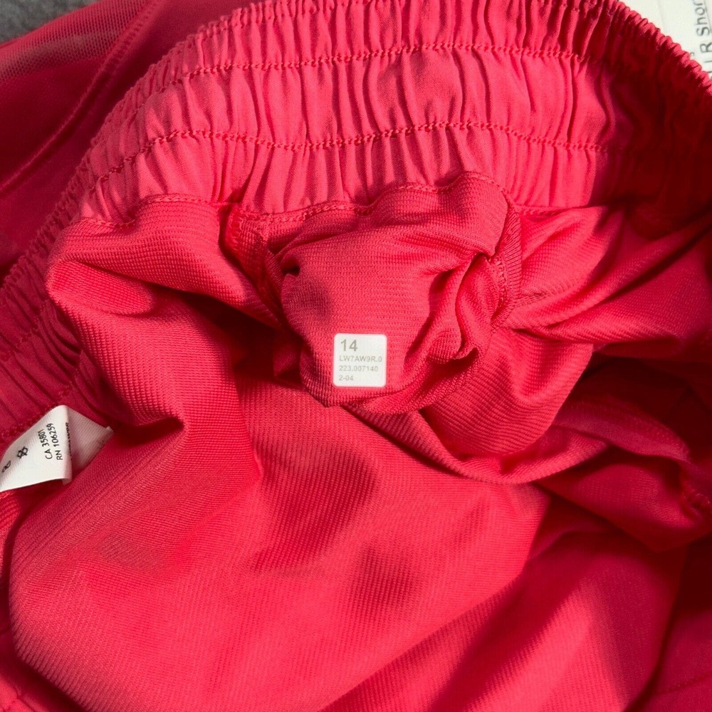 New Lululemon Size 14 Hotty Hot Low Rise LR Lined Short 2.5" LIPG Pink Lip Gloss - Picture 10 of 11